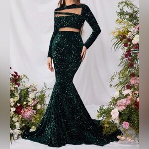 SHEIN Dark Green Sequin Mermaid Gown with Long Sleeves